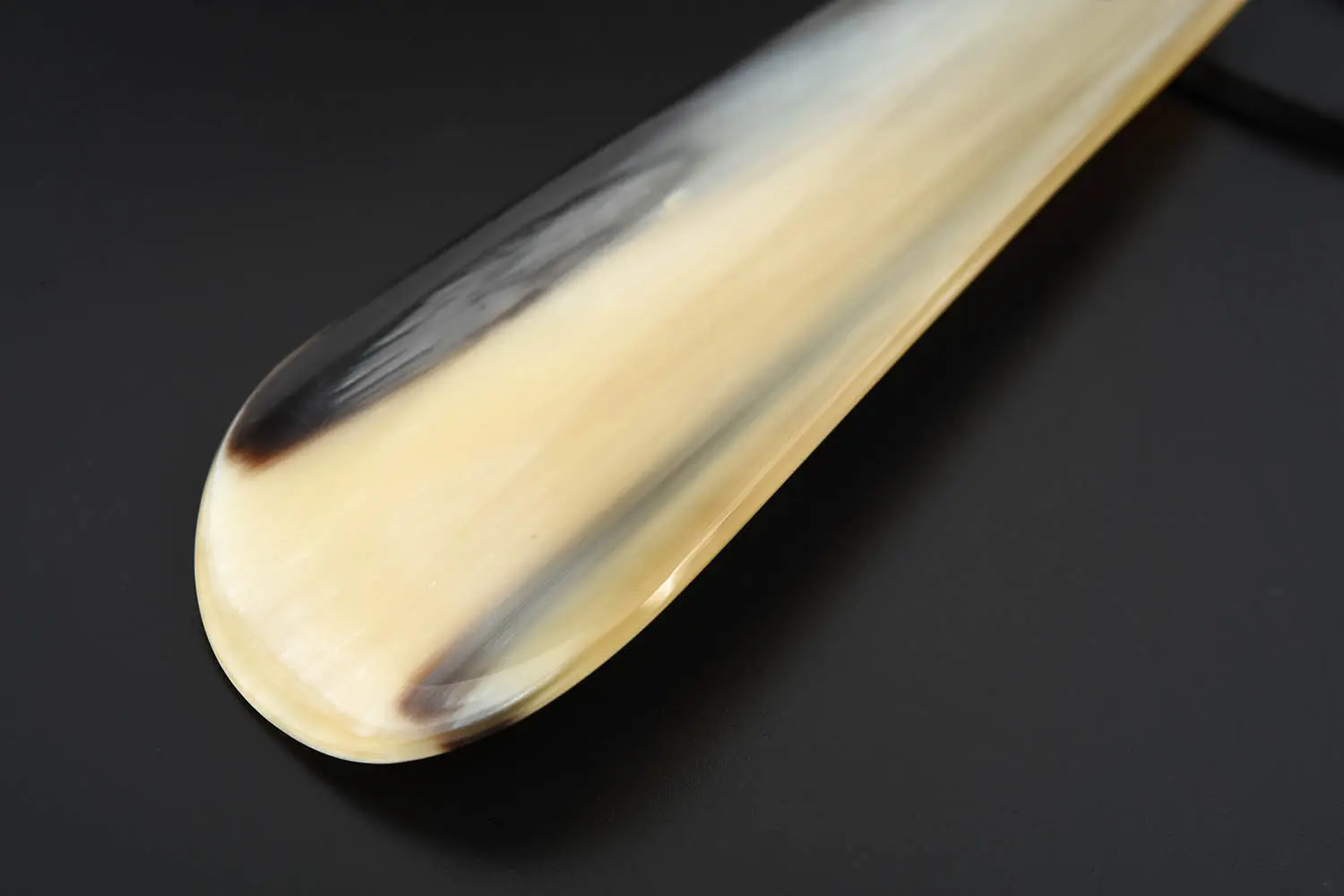 ABBEYHORN SHOEHORN - FLAT WITH THONG - 4