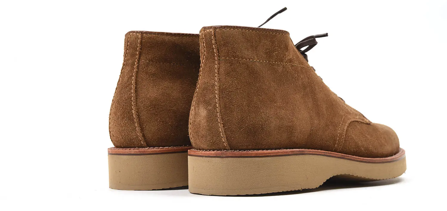 ǥ N1803 SNUFF SUEDE 6-EYE CHUKKA BOOT