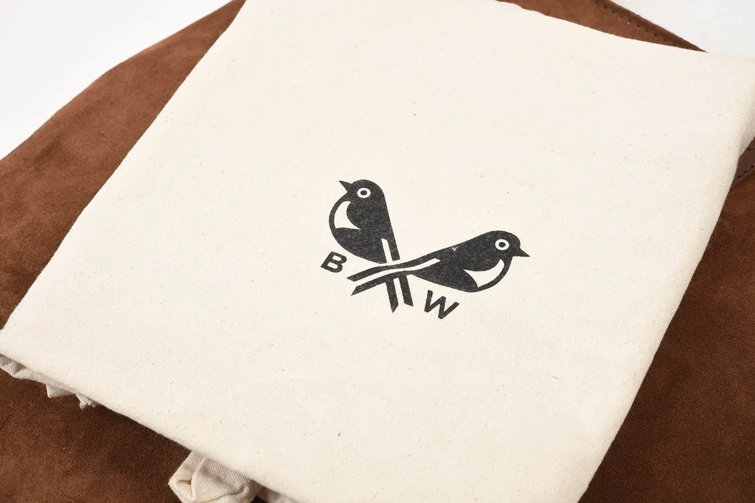 Bennett Winch Suede Tote Bag (Suede Brown)