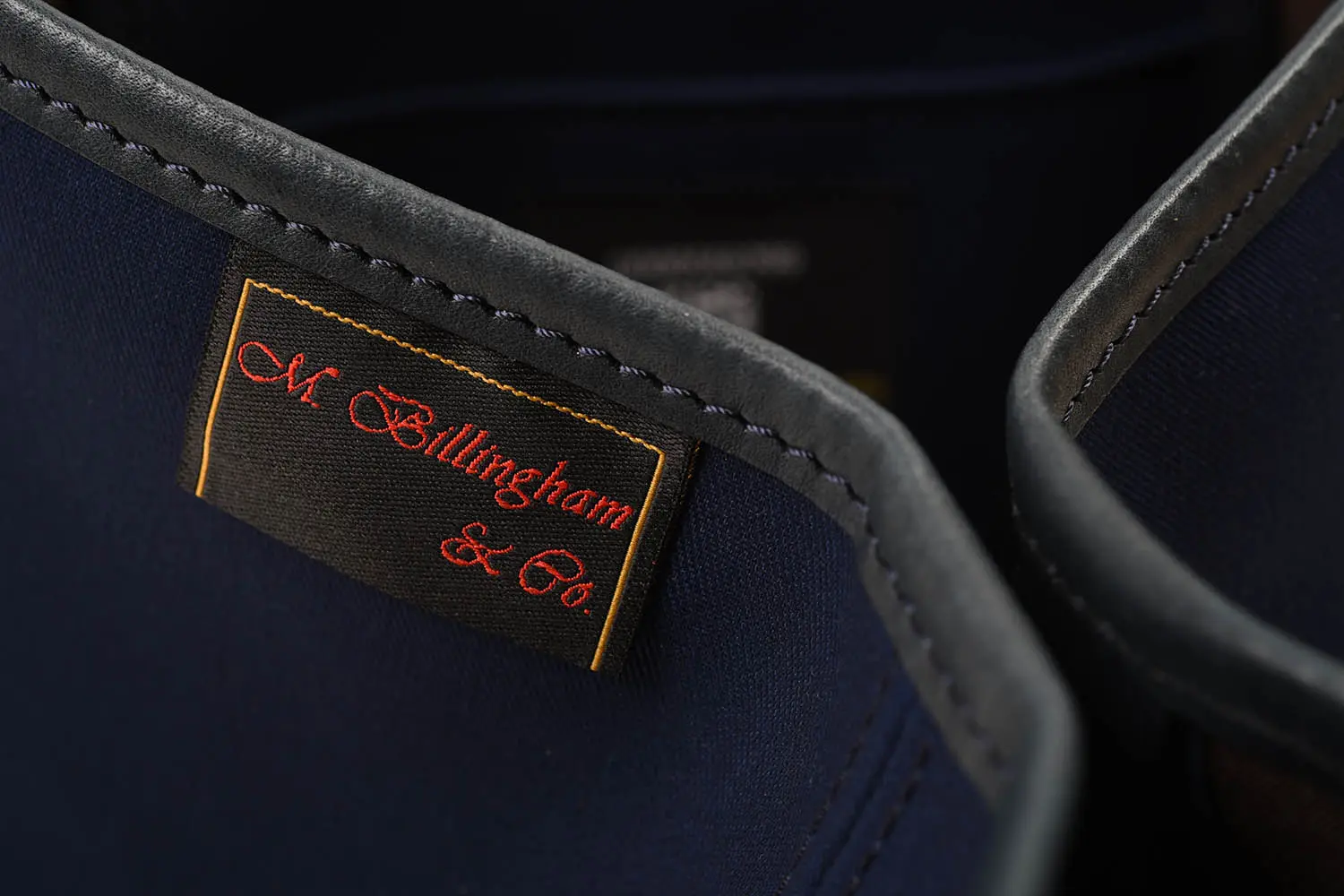 Billingham One shoulder sling bag Navy/Navy