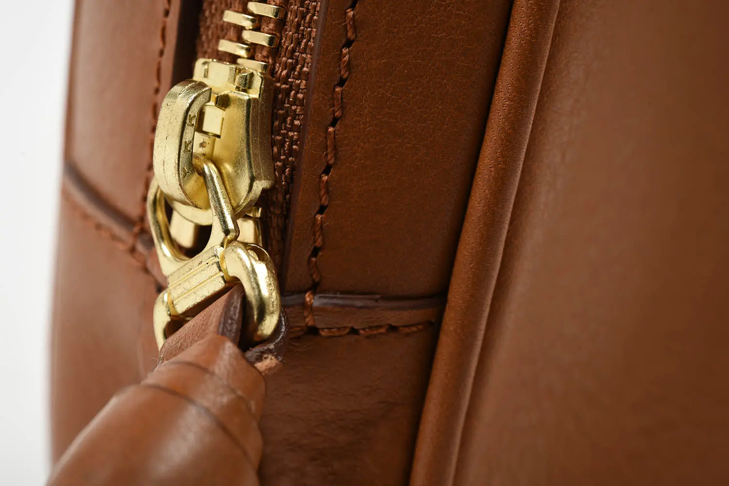 CI-VA 2136VOLA ߥ˥ (CAMMELLO)