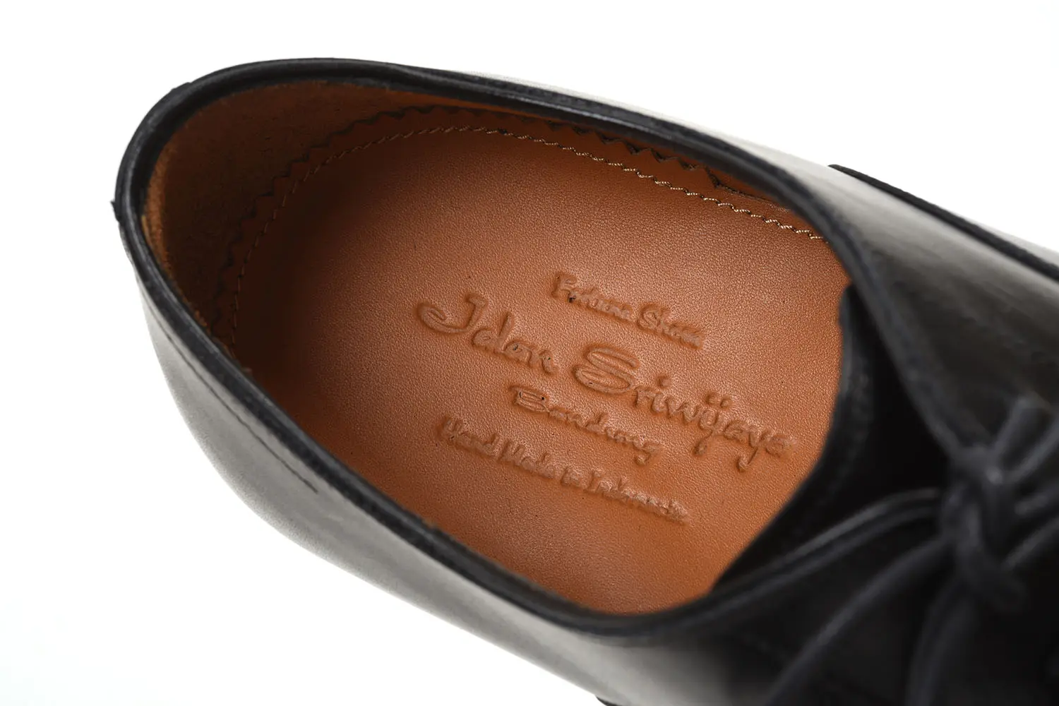 JALAN SRIWIJAYA 98321 Bandung CALF BLACK DAINITE