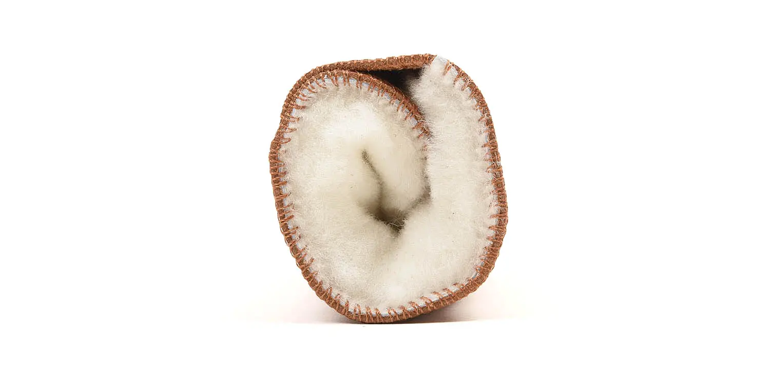  BUFFING GLOVE (Tan Pebble Grain / White Wool)