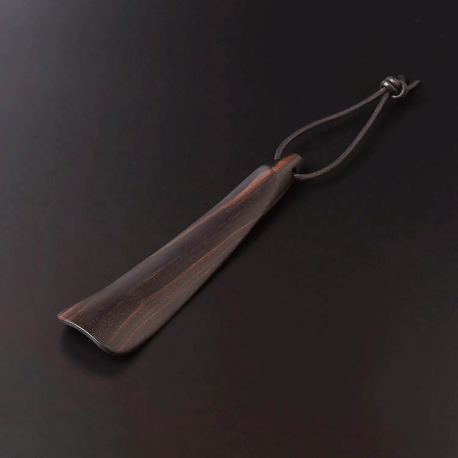 THE LAKOTA HOUSE LHA-002 EBONY SHOE HORN (M)