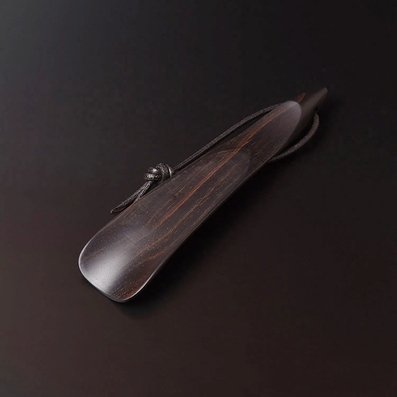 THE LAKOTA HOUSE LHA-002 EBONY SHOE HORN (M)