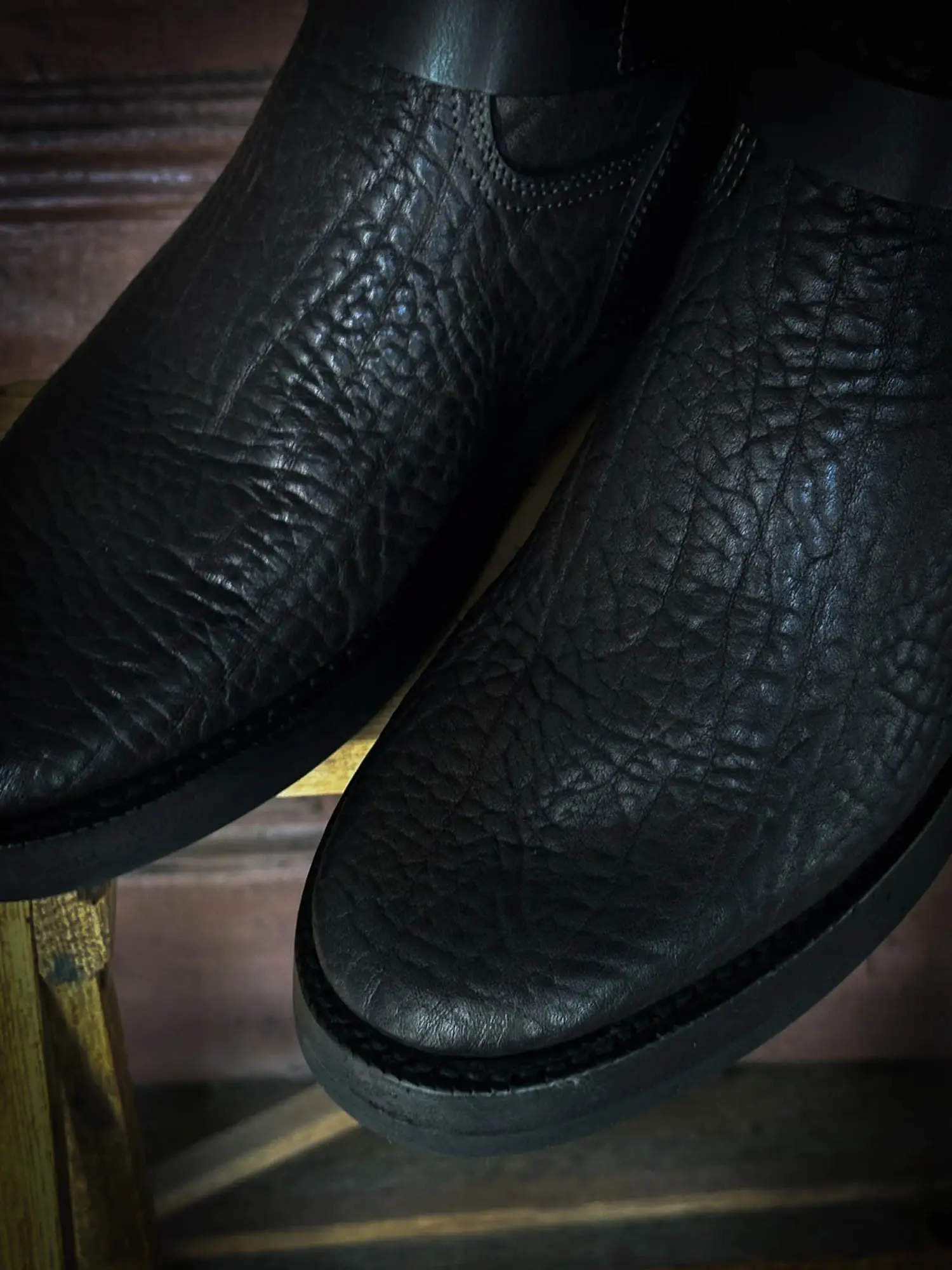 MOTOR 1060 NEW VINTAGE�����ꥢ��֥�ϥ��ɥɥ쥹���󥸥˥��֡���(BLACK)