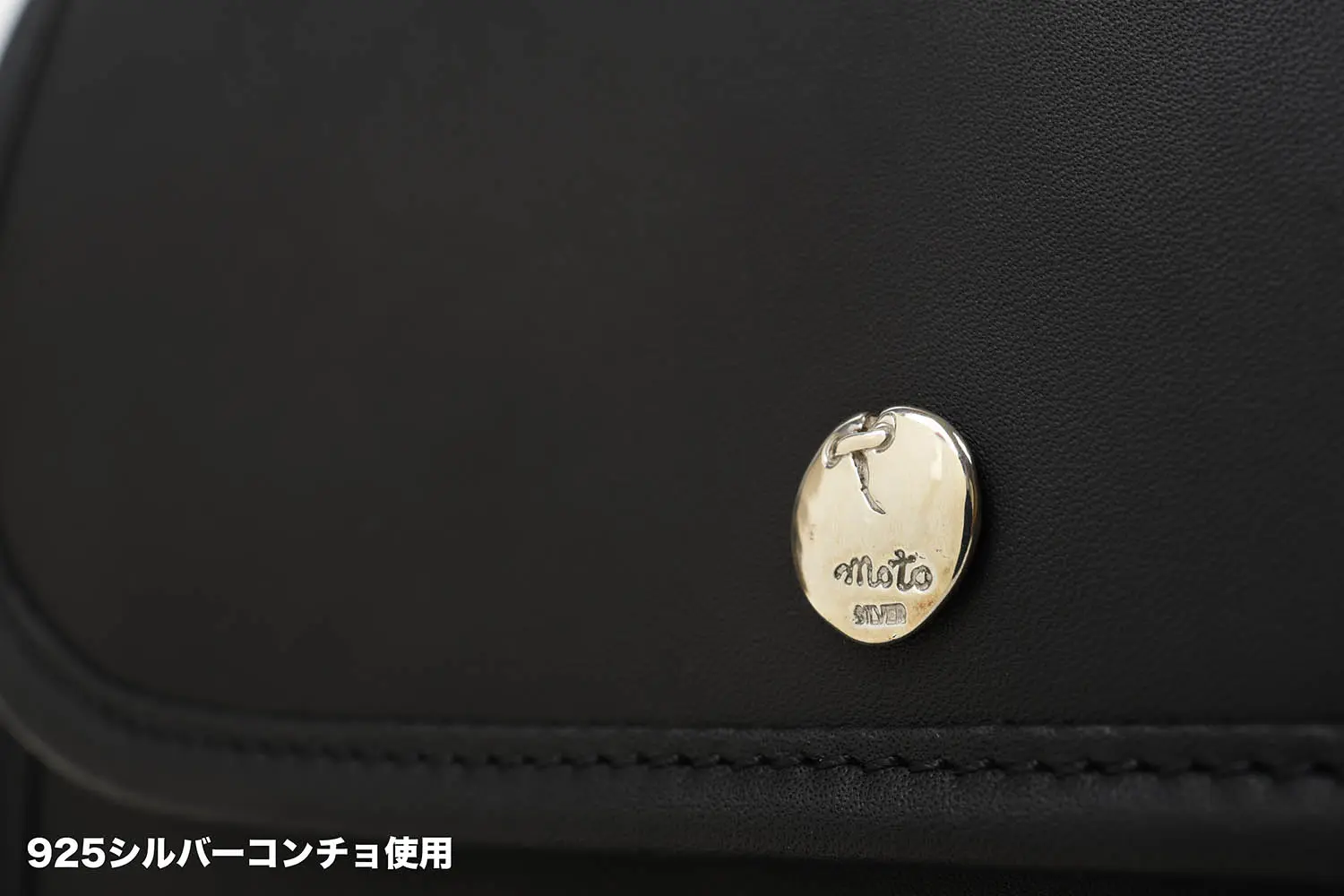 MOTO BAG72 OILED COW LEATHER եåץߥ˥Хå (BLACK)