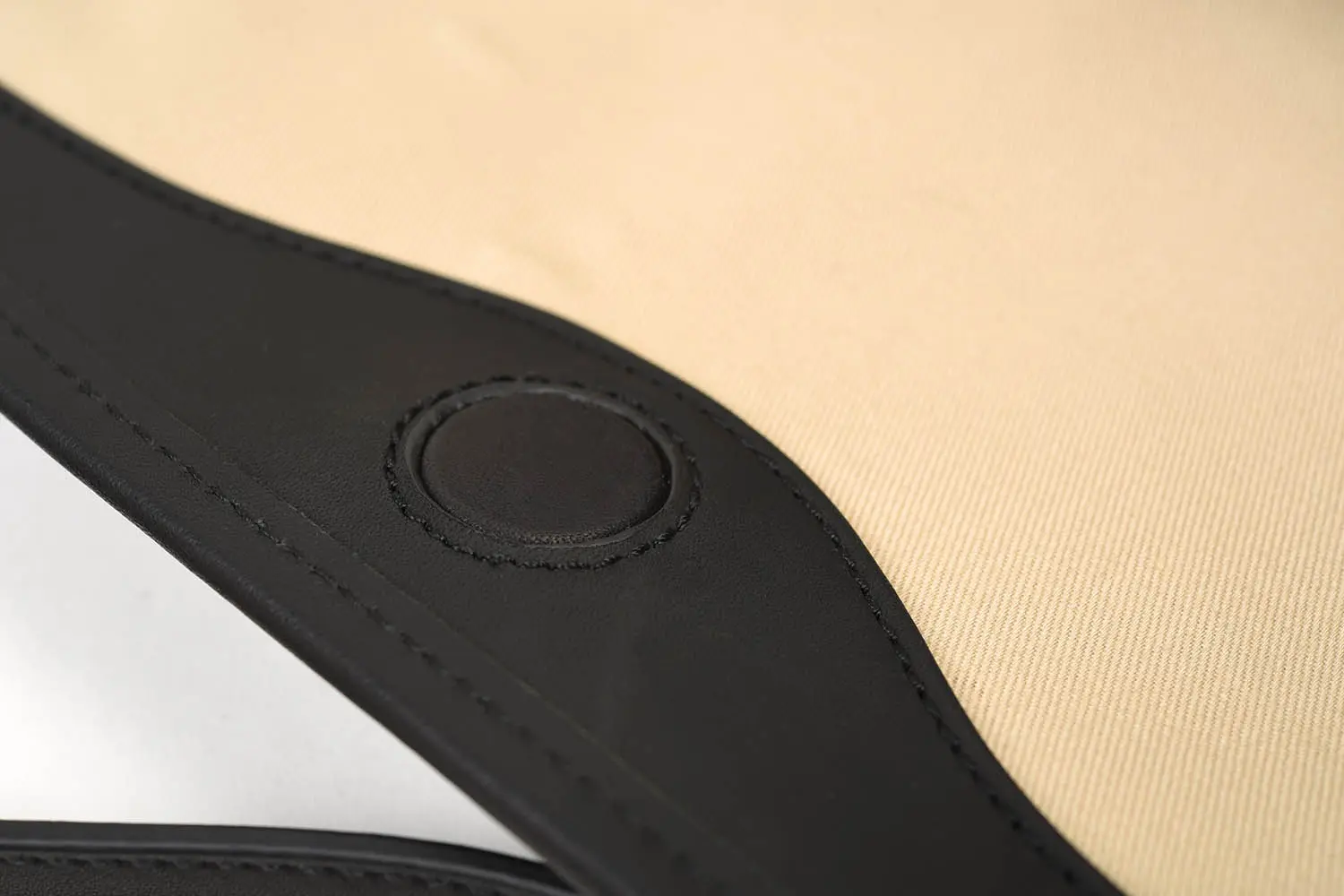 MOTO BAG72 OILED COW LEATHER եåץߥ˥Хå (BLACK)