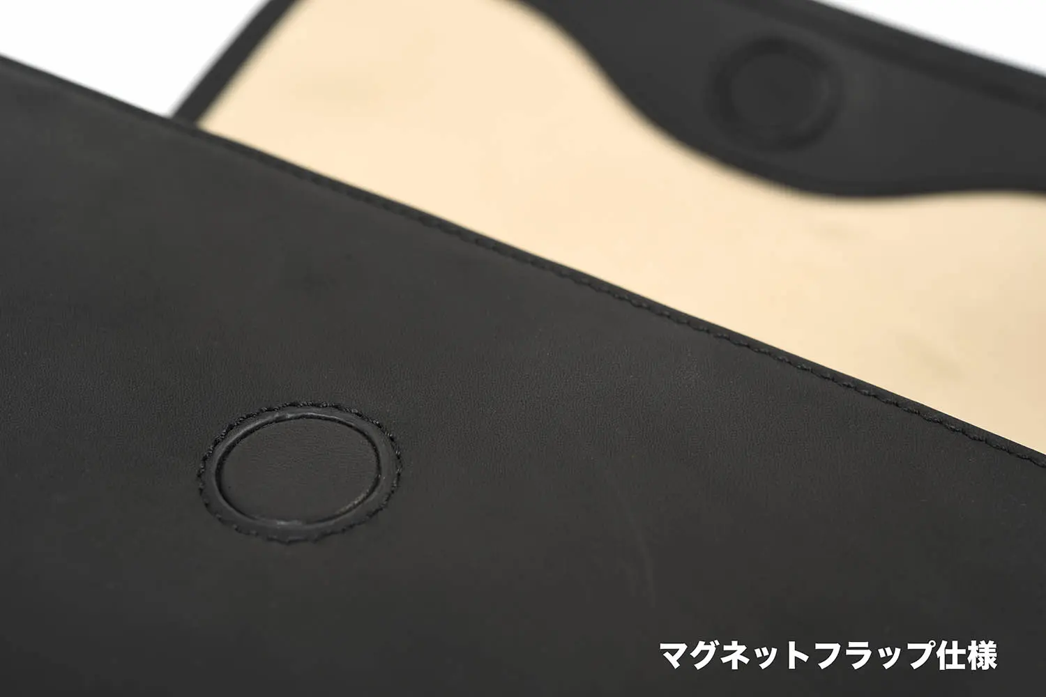MOTO BAG72 OILED COW LEATHER եåץߥ˥Хå (BLACK)
