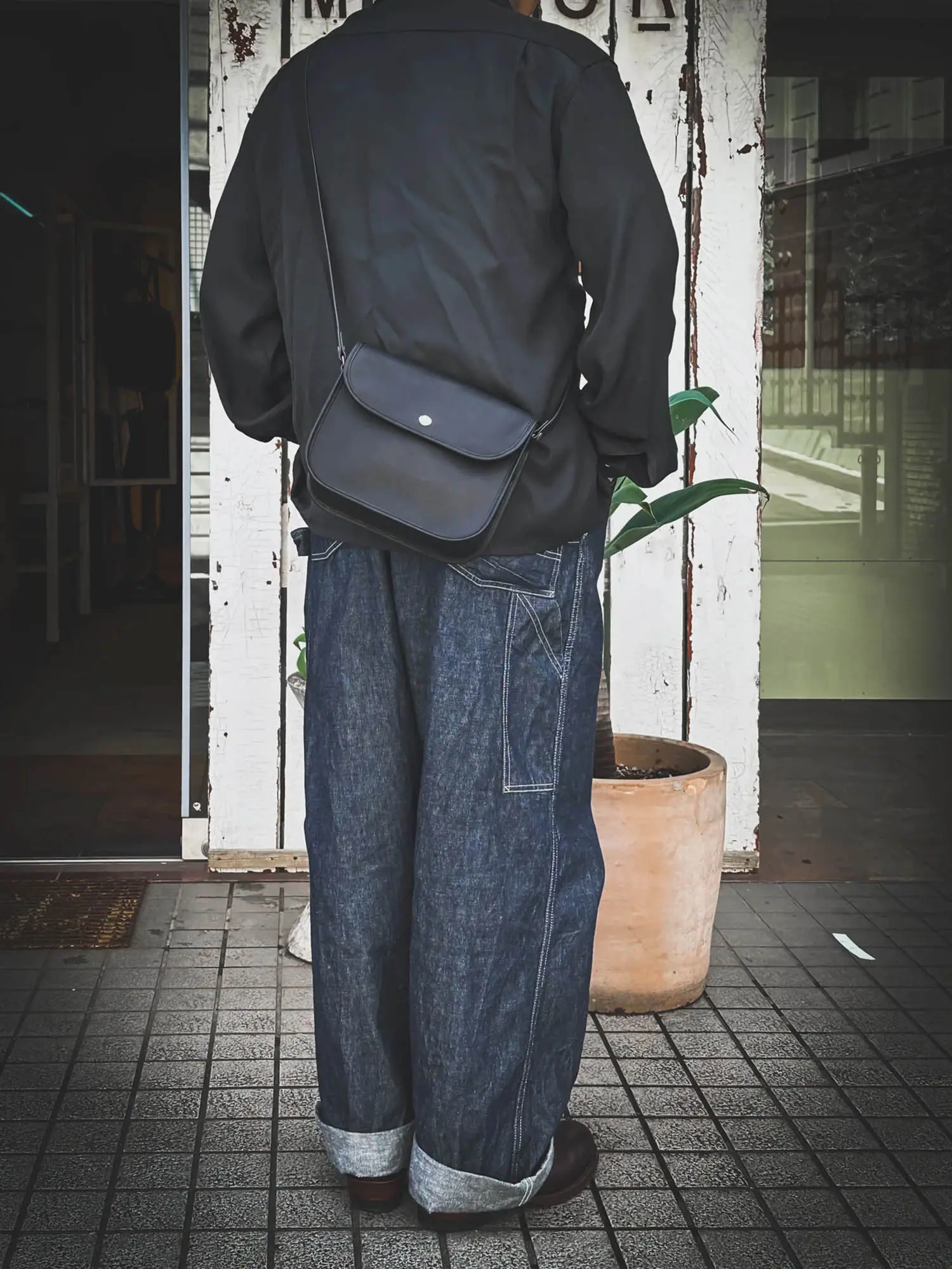 MOTO BAG72 OILED COW LEATHER եåץߥ˥Хå (BLACK)