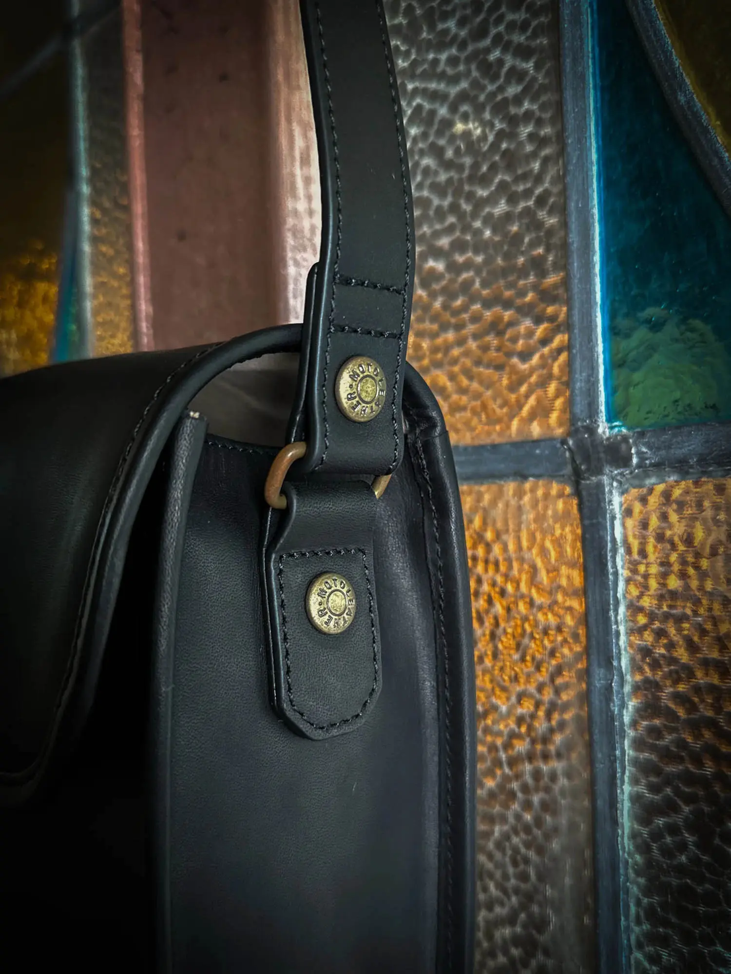 MOTO BAG72 OILED COW LEATHER եåץߥ˥Хå (BLACK)