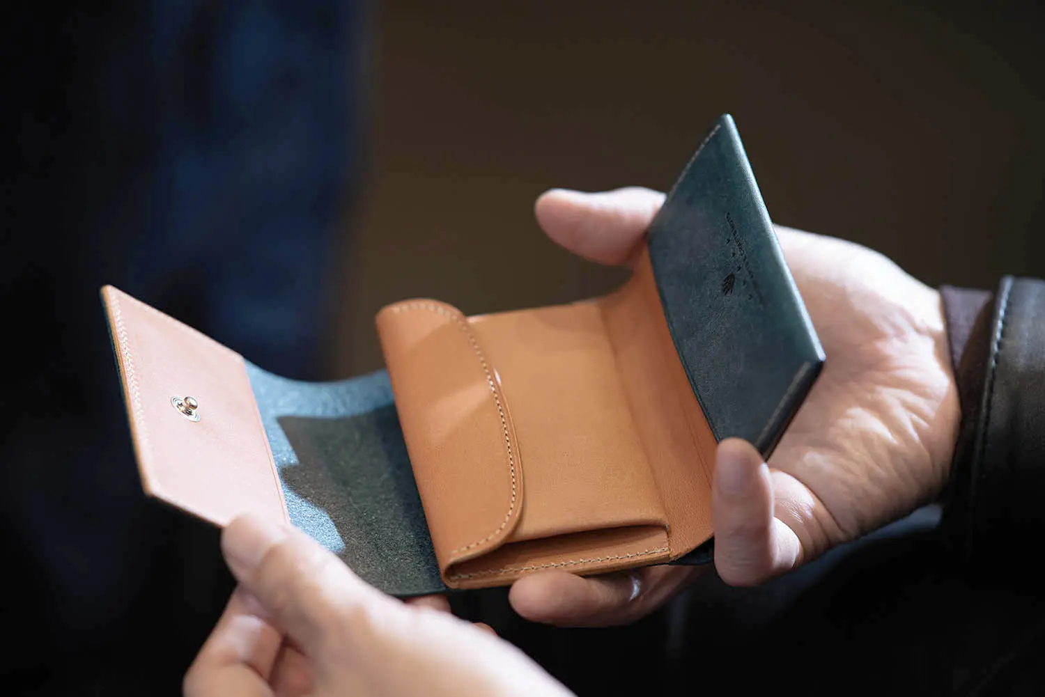 MOTO W10R COMPACT WALLET (֥롼)