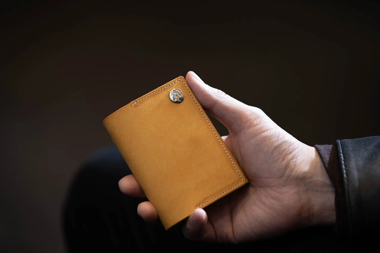 MOTO W10R COMPACT WALLET ()