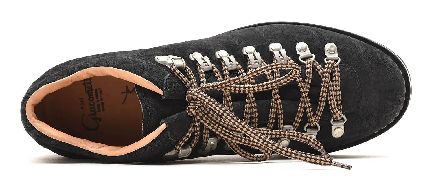 �ޥ��顼�� FG521-011 LowTREK ELEFANT NERO