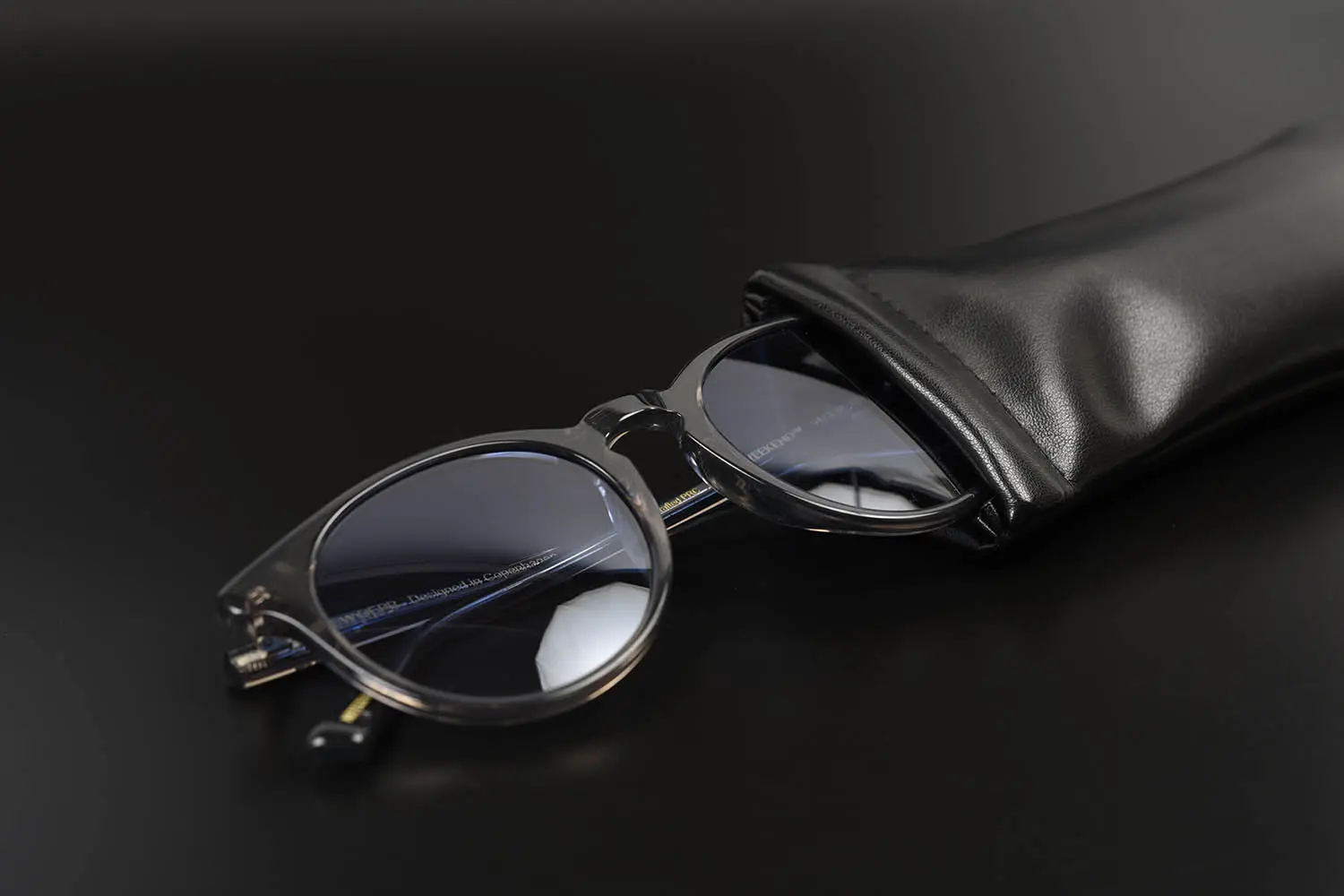 MessyWeekend NEW DEPP (Transparent Grey/Crystal Blue)