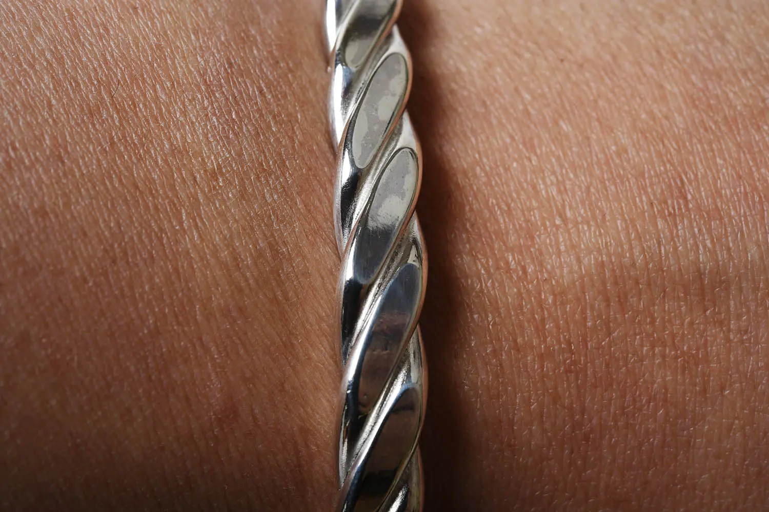 塼ɥ٥ Heavy Weight Plait Cuff 925 Silver Polished