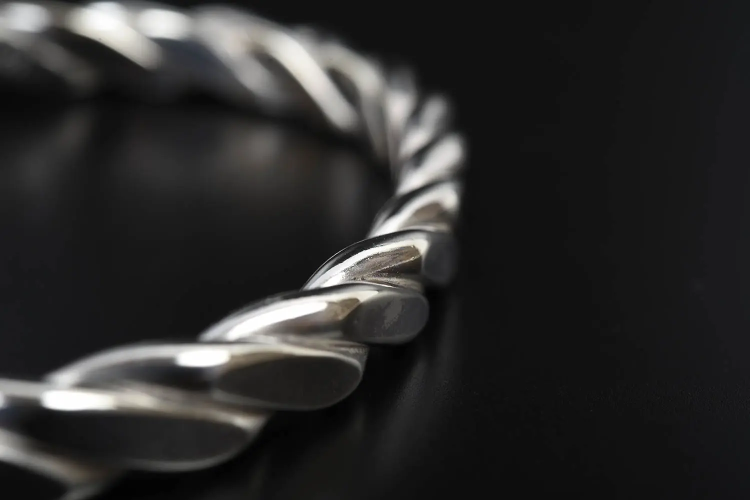 塼ɥ٥ Heavy Weight Plait Cuff 925 Silver Polished