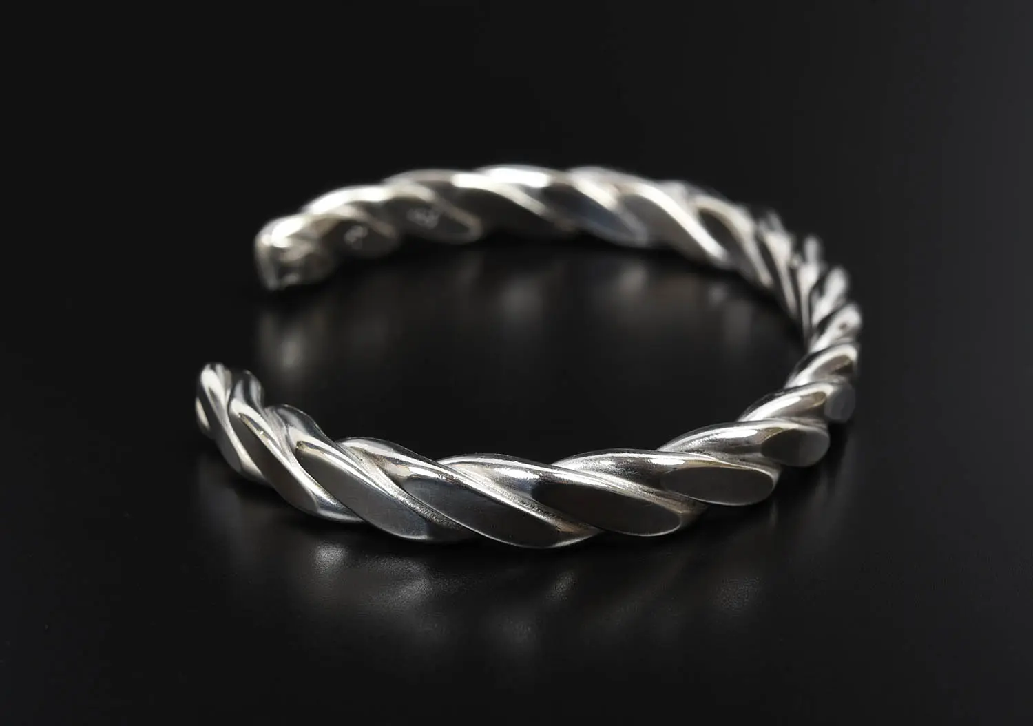 塼ɥ٥ Heavy Weight Plait Cuff 925 Silver Polished