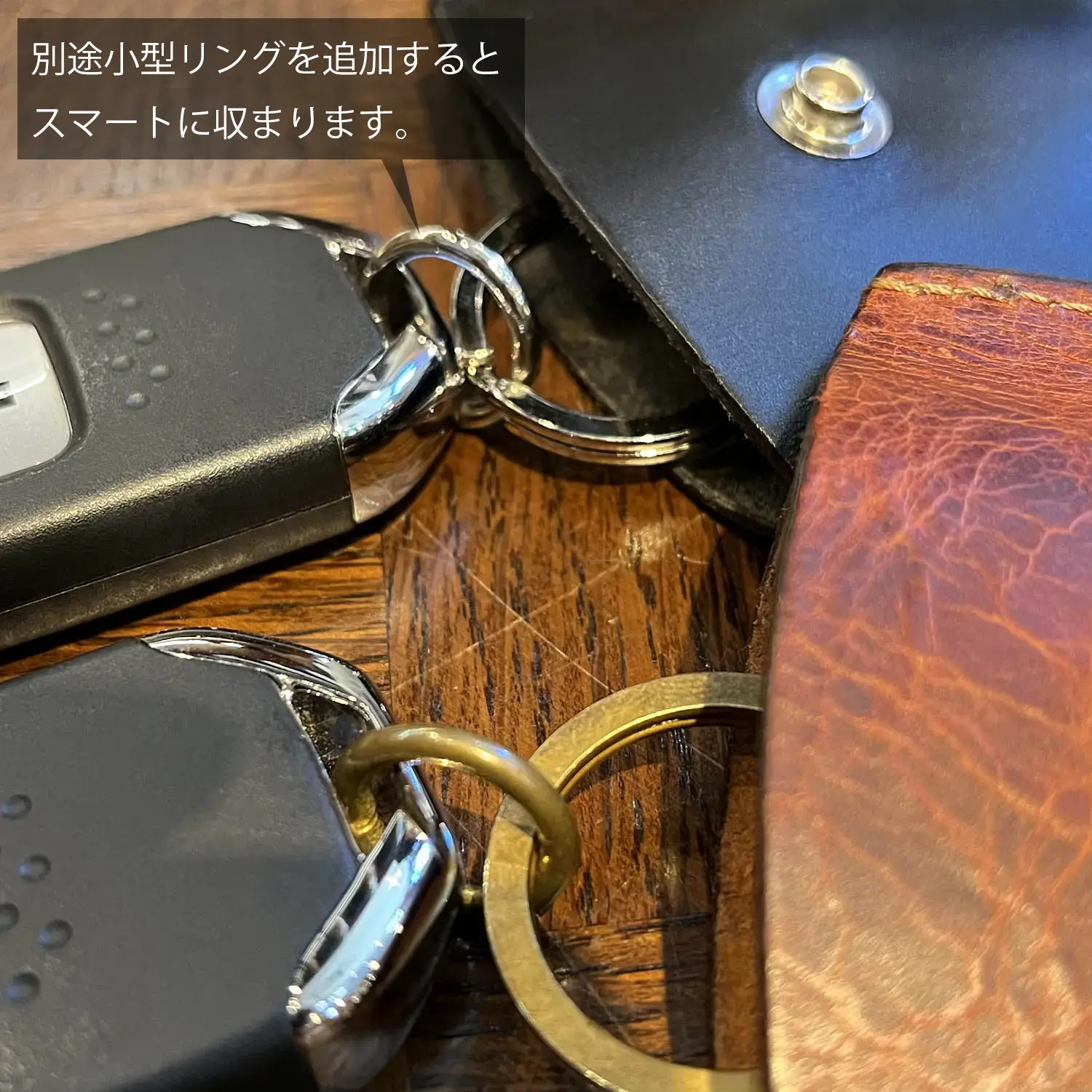 TANNER BATES KEY POUCH ꥢ쥶 (ɥTAN/GOLD)