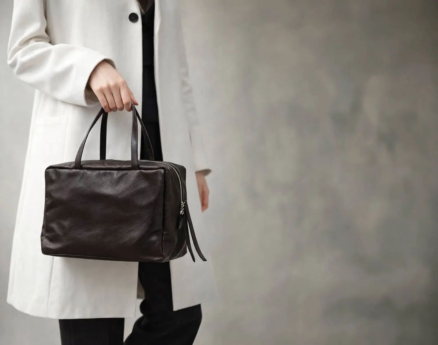 ��Х��å� LE-2611 BOX���쥶���ϥ�ɥХå� (�֥�å�)