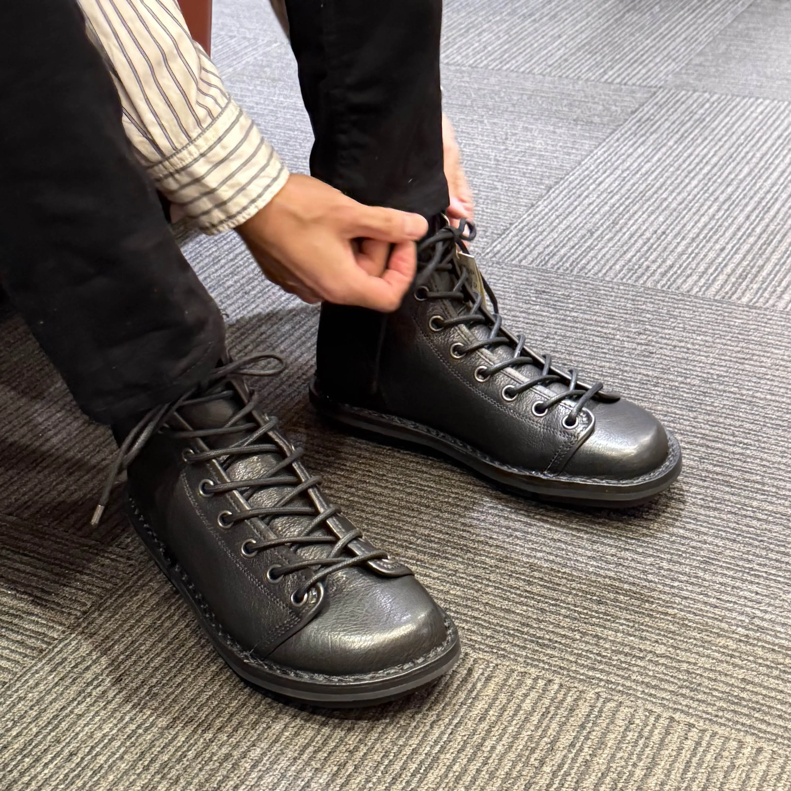 靴 trippen SLOW-WAW Amazon | [トリッペン] レザーデザートブーツショートブーツSLOW-WAW